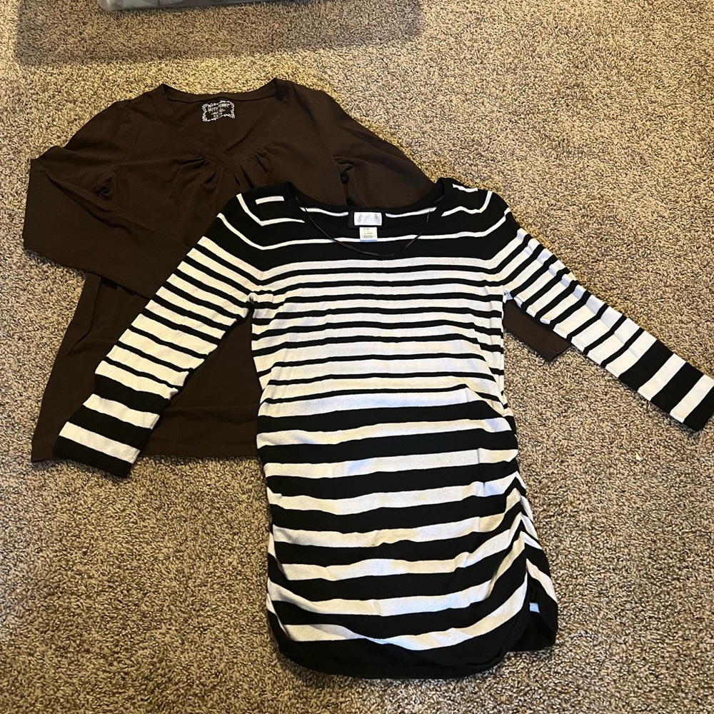 Maternity lot size xs.  Motherhood brand